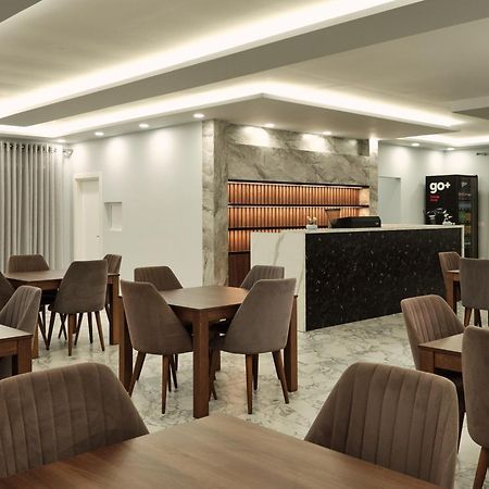 Montflux Hotel Boks Εξωτερικό φωτογραφία