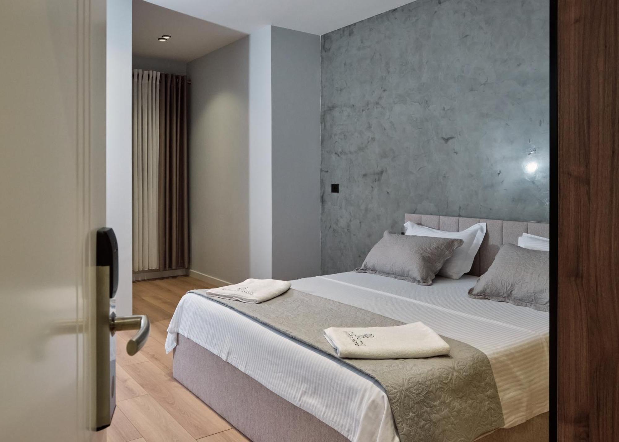 Montflux Hotel Boks Εξωτερικό φωτογραφία