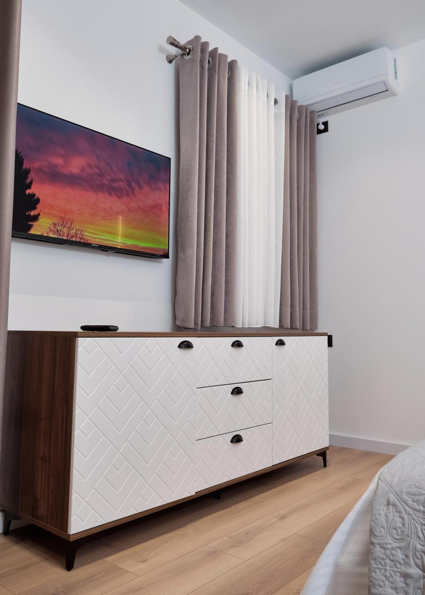 Montflux Hotel Boks Εξωτερικό φωτογραφία