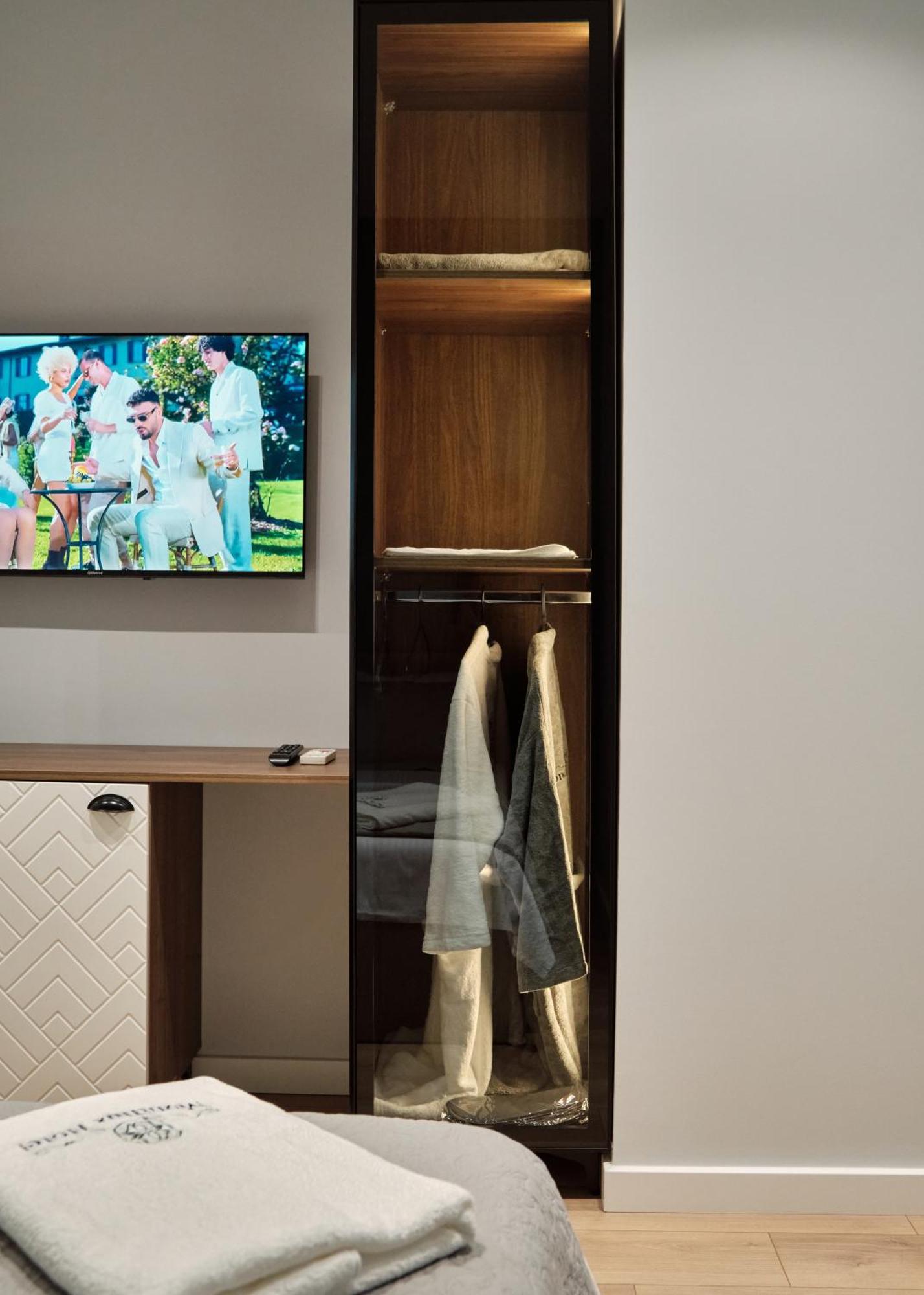 Montflux Hotel Boks Εξωτερικό φωτογραφία